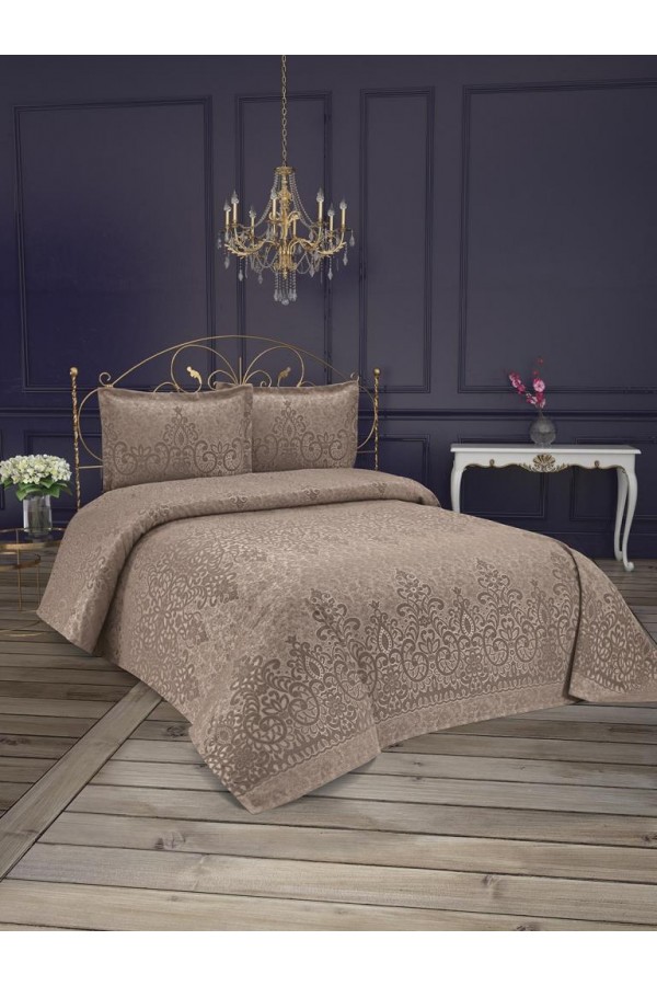 Anna Karina 3 Parça Çift Kişilik Yatak Örtüsü Royal Cappucino Anna Karina 3 Parça Çift Kişilik Yatak Örtüsü Royal Cappucino
