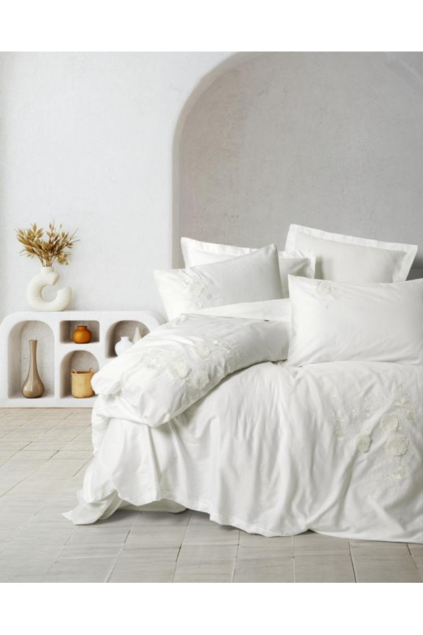 Cotton Box 3D Nakışlı Çift Kişilik Saten Nevresim Takımı Gembira Beyaz