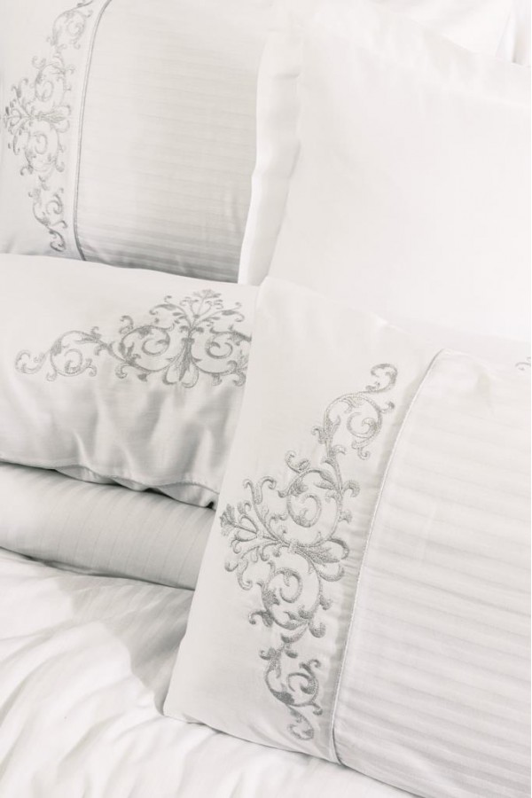 Cotton Box Brode Nakışlı Çift Kişilik Saten Nevresim Takımı Genny Beyaz Cotton Box Brode Nakışlı Çift Kişilik Saten Nevresim Takımı Genny Beyaz