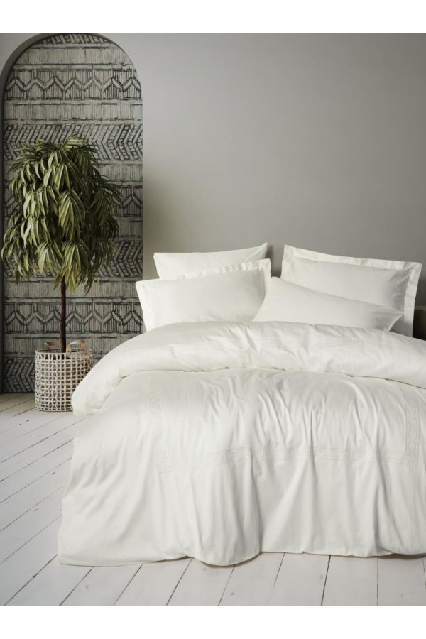 Cotton Box Brode Nakışlı Çift Kişilik Saten Nevresim Takımı Luxe Ekru Cotton Box Brode Nakışlı Çift Kişilik Saten Nevresim Takımı Luxe Ekru