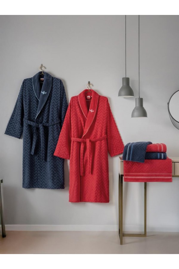 Cotton Box Masculine Aile Bornoz Seti Abel Kırmızı-Lacivert Cotton Box Masculine Aile Bornoz Seti Abel Kırmızı-Lacivert