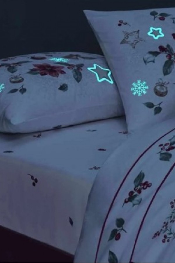 Taç Glow Parlayan Çift Kişilik Nevresim Takımı Charm Kırmızı Taç Glow Parlayan Çift Kişilik Nevresim Takımı Charm Kırmızı